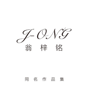 美女顺着丝袜往上摸视频大全
